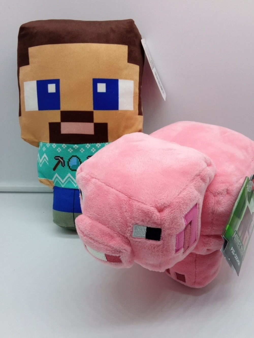 Minecraft Steve With Holiday Sweater And Pig Plush Bundle